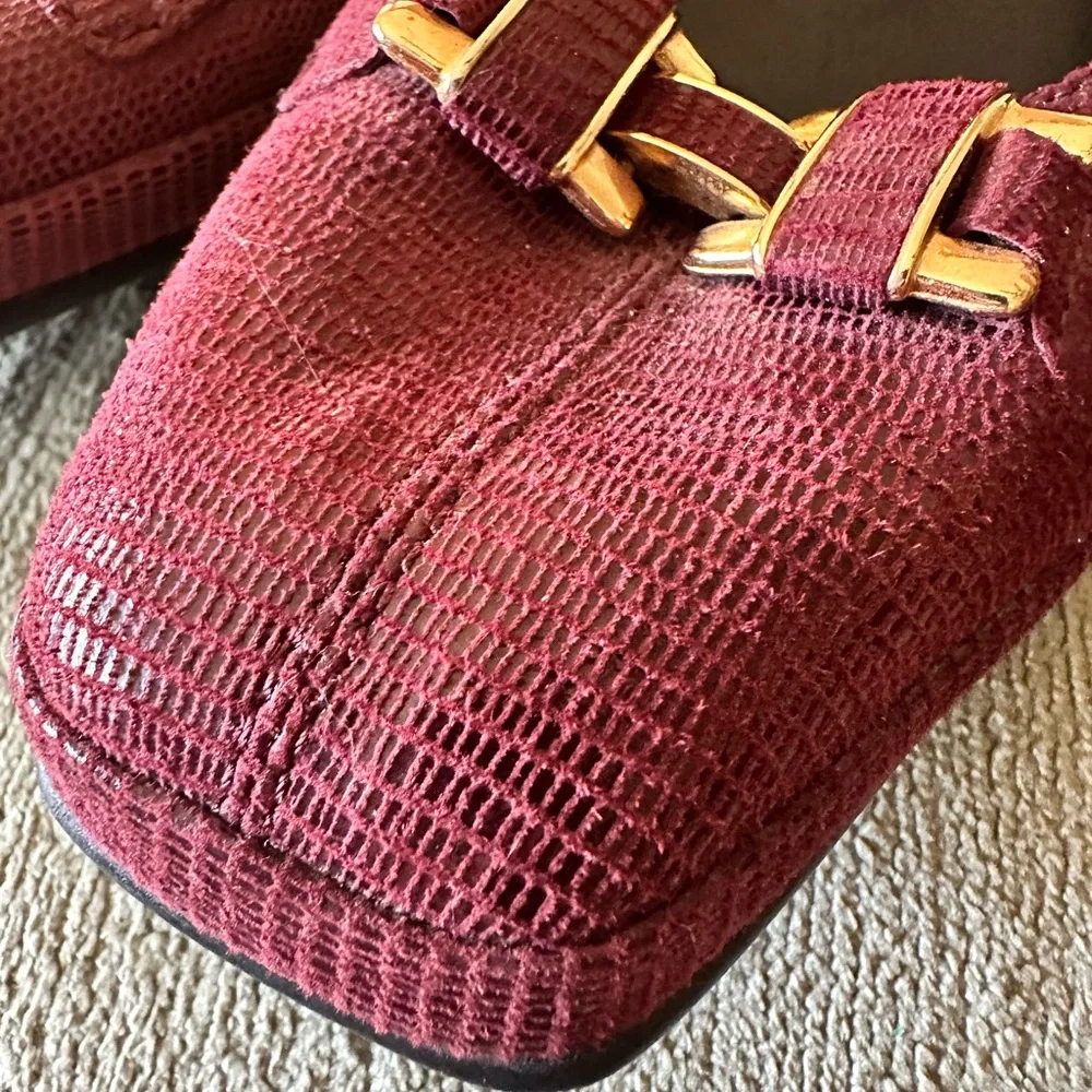 Amalfi by Rangoni size 7.5 burgundy leather flats